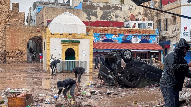 Најмање 37 особа погинуло у бујичним поплавама у Мароку