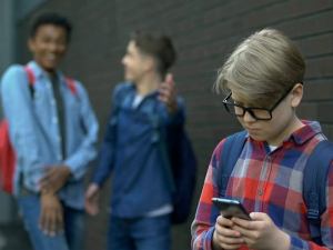 Последице вршњачког насиља дуготрајне и вишеслојне – зашто је вербално насиље "невидљиви" проблем