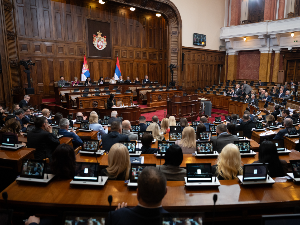 Посланици настављају рад, међу тачкама дневног реда Предлог закључка поводом извештаја ЕК о Србији