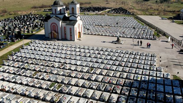 Родославци: Под Романијом…