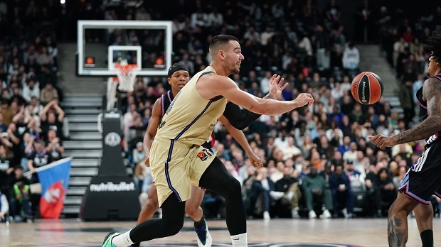 Пасквал препородио Барсу, Париз незадрживо тоне