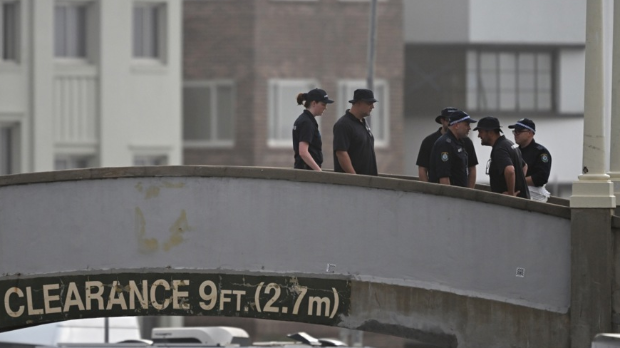 Подигнута оптужница против осумњиченог за терористички напад на плажи у Сиднеју