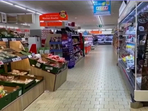 Вечита трка раста плата и цена хране – може ли кућни буџет да изађе као победник