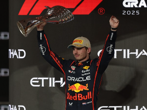 Макс Ферстапен ће наредне сезоне возити болид са бројем три