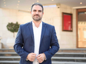 Професор Јововић пуштен из кућног притвора - браниће се са слободе