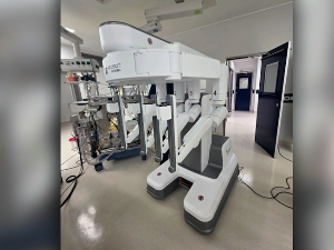 Српска кардиохирургија улази у нову еру – робот први пут у операционој сали Института Дедиње