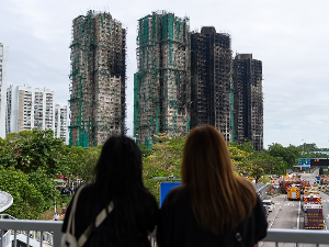 Хонг Конг, ухапшено 15 особа због смртоносног пожара у стамбеном комплексу