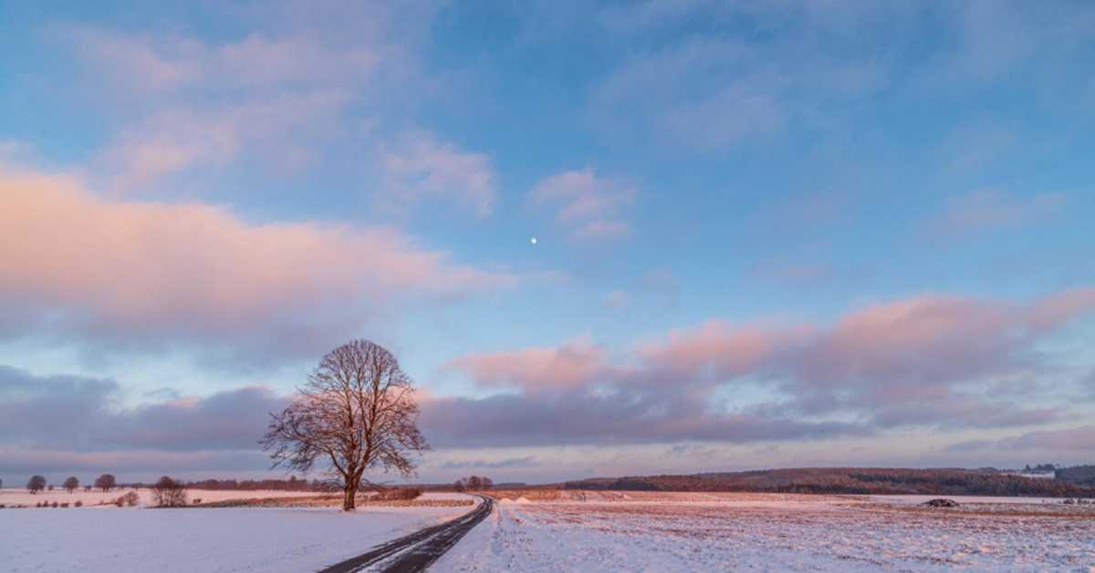 Најдужа ноћ у години и званични почетак зиме, али и повратак Сунца 