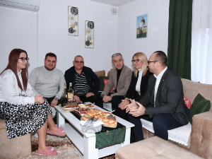 Представници Српске листе посетили осмочлану породицу Јовић у Ранилугу