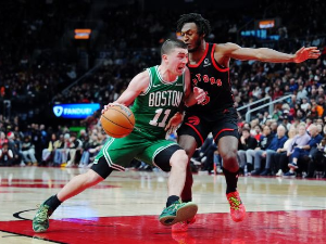 Рајаковићев Торонто немоћан у дербију са Бостоном