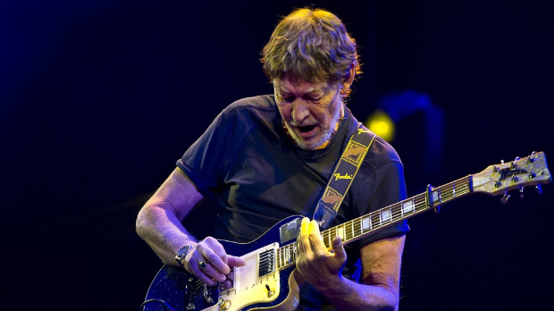 Џубокс 202: Крис Ријa, Пол Сајмон, Кет Стивенс, Здравко Чолић, Рани мраз, Златко Пејаковић...