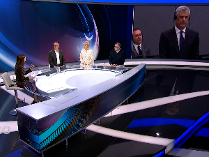 Америчка коњица у Хагу - спасавање Хашима Тачија