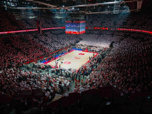 Евролига казнила Партизан и Црвену звезду због инцидената навијача