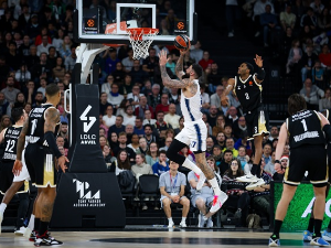 Асвел после два продужетка срушио Ефес, Валенсија славила пред долазак у Београд