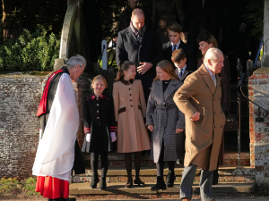 Како британска краљевска породица прославља Божић и шта је у говору поручио краљ Чарлс