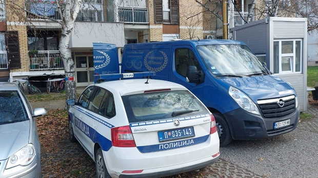 Троје мртвих у Крушевцу – сумња се да је син убио родитеље, а потом извршио самоубиство