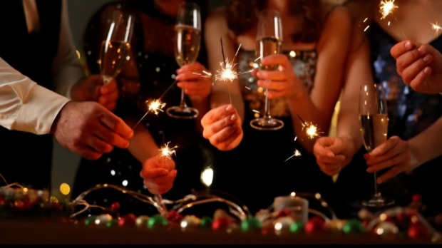 Безбедност у време празника – угоститељи морају да имају пожарног спасиоца, без пиротехнике у затвореном 