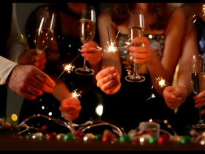 Безбедност у време празника – угоститељи морају да имају пожарног спасиоца, без пиротехнике у затвореном 