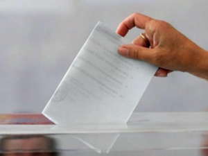 Пановић: Пролонгирање избора битна тактика; Вулетић: Дужи рок више значи студентима