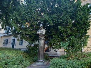 Вук Караџић добија трг у Бечу