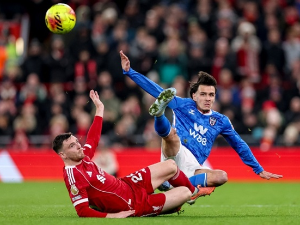 Ливерпулу само бод, Лидсу сва три против Челсија