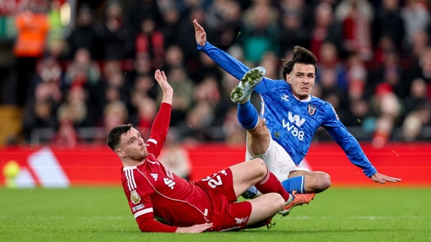 Ливерпулу само бод, Лидсу сва три против Челсија