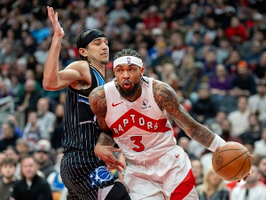 Велики преокрет Рајаковићевог Торонта, Банкеро промашио шут за победу Орланда