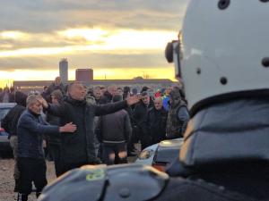 Нови протест грађана код Подгорице – Кнежевић позвао Спајића на разговор 