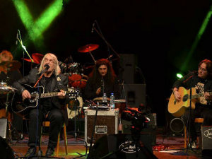 Звучни зид – Рибља Чорба