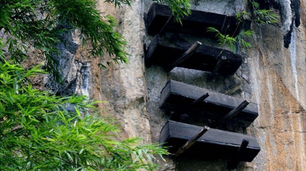 Решена мистерија „синова литица“, древни народ „висећих сандука“ у Кини коначно идентификован