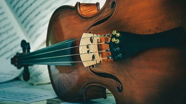 Аутограм: Антоан Форкерe: Комади за виолу