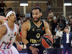 НБА утакмица Монака и Париза, Џејмс престигао Спанулисов рекорд