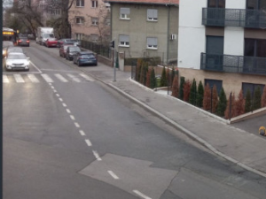 Облачно, са слабом кишом – понегде због магле видљивост испод 200 метара