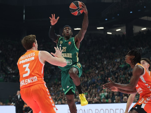 Велики тријумф Валенсије у Атини, Панатинаикос прекинуо добру серију