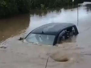 Oлуја Бајрон поплавила путеве и затворила школе у више места у Грчкој