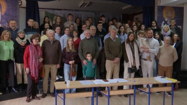 Мала одрицања, велики успех - 33 млада талента добила стипендије "Евро за знање"