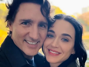 Кејти Пери и Џастин Тридо обзнанили своју везу на друштвеним мрежама