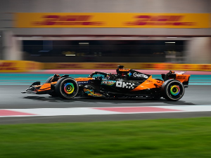 Максу Ферстапену ни победа у Абу Дабију није била довољна - Ландо Норис освојио прву титулу у Формули 1