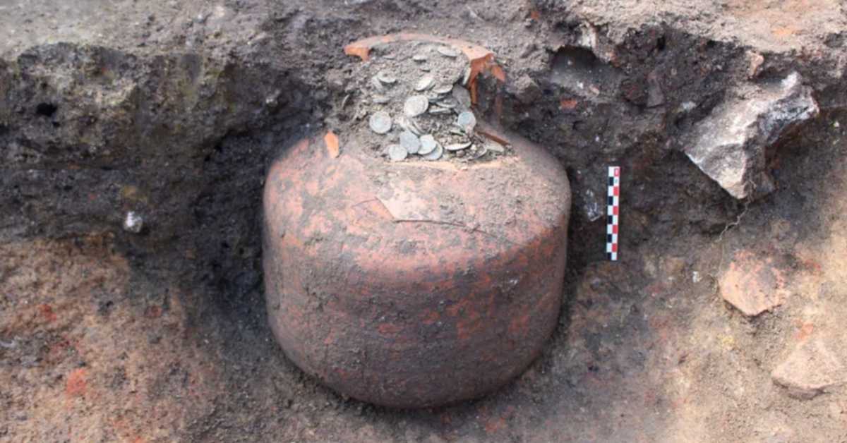 Римљани имали касице-прасице и сефове  – амфоре са хиљадама новчића пронађене у Француској