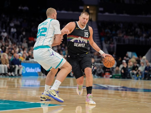 Јокић изнад Џордана по броју асистенција, следе Абдул-Џабар и улазак у историју