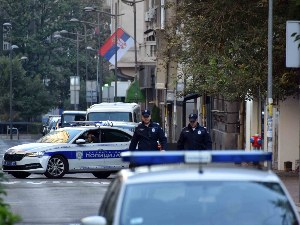 Четворица ухапшених због продаје нелагално стечених луксузних аутомобила из Немачке и Швајцарске