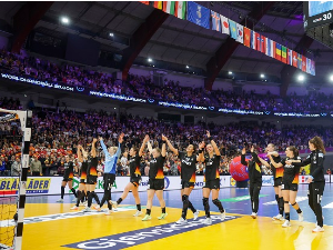 Немице прве полуфиналисткиње Светског првенства рукометашица