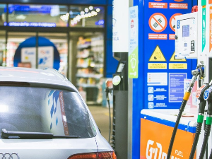 Атанацковић: Не мора да значи да ће гориво купљено у другој рафинерији на старту бити скупље 