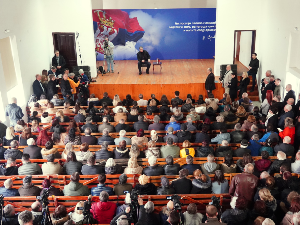 Вучић у Зајечарском и Борском округу: Србија ће победити зло које жели да уништи нашу земљу