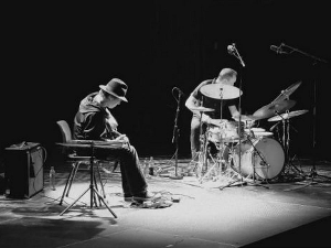  Студио 6: Отомо Јошихиде и Пол Нилсен Лав