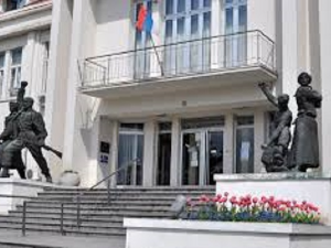 Општина Вождовац: Непозната особа напала и ударила нашу службеницу