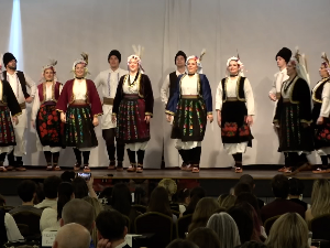 Наш фолклор живи и у Америци