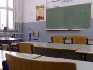 Пријемни испити и све активности везане за упис у средње школе померени за недељу дана