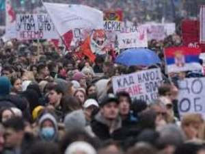 Политичка и друштвена превирања у Србији