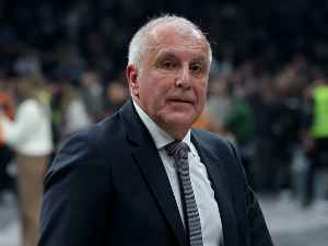 Обрадовић пред Дубаи: Свесни смо да морамо да играмо на свом нивоу (STARSPORT / Pedja Milosavljevic/) Обрадовић пред Дубаи: Свесни смо да морамо да играмо на свом нивоу